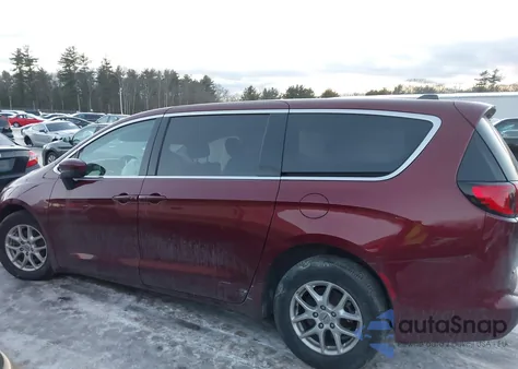 2023 Chrysler Voyager Lx из США, поврежденный, VIN 2C4RC1CG1PR613581